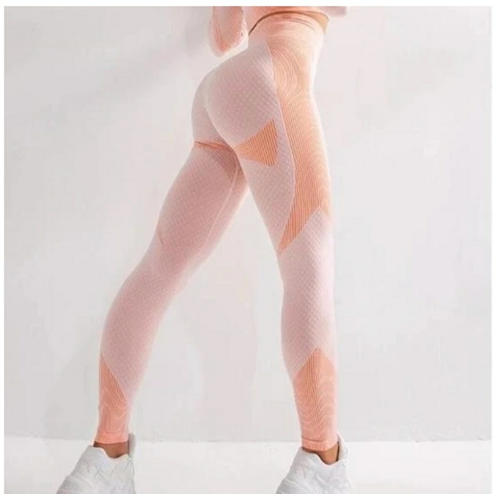 Astoria Momentum peaches and cream leggings